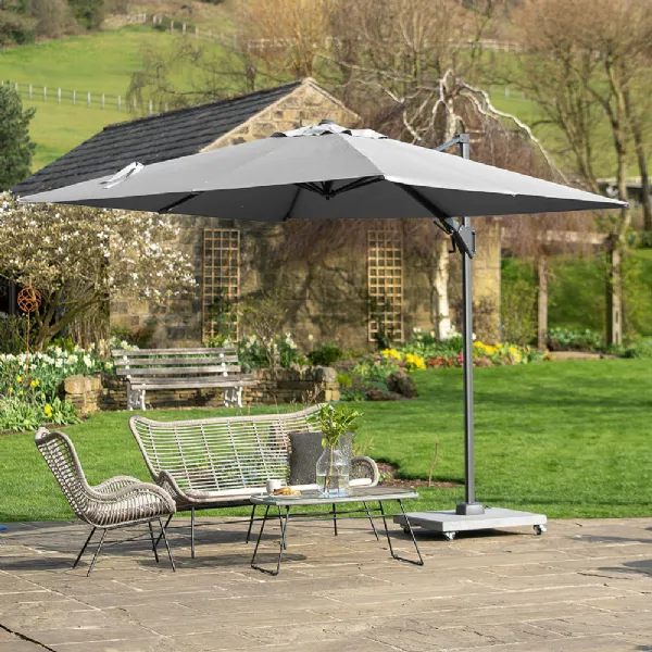 Light Grey Polyester 2.7m Square Outdoor Cantilever Parasol