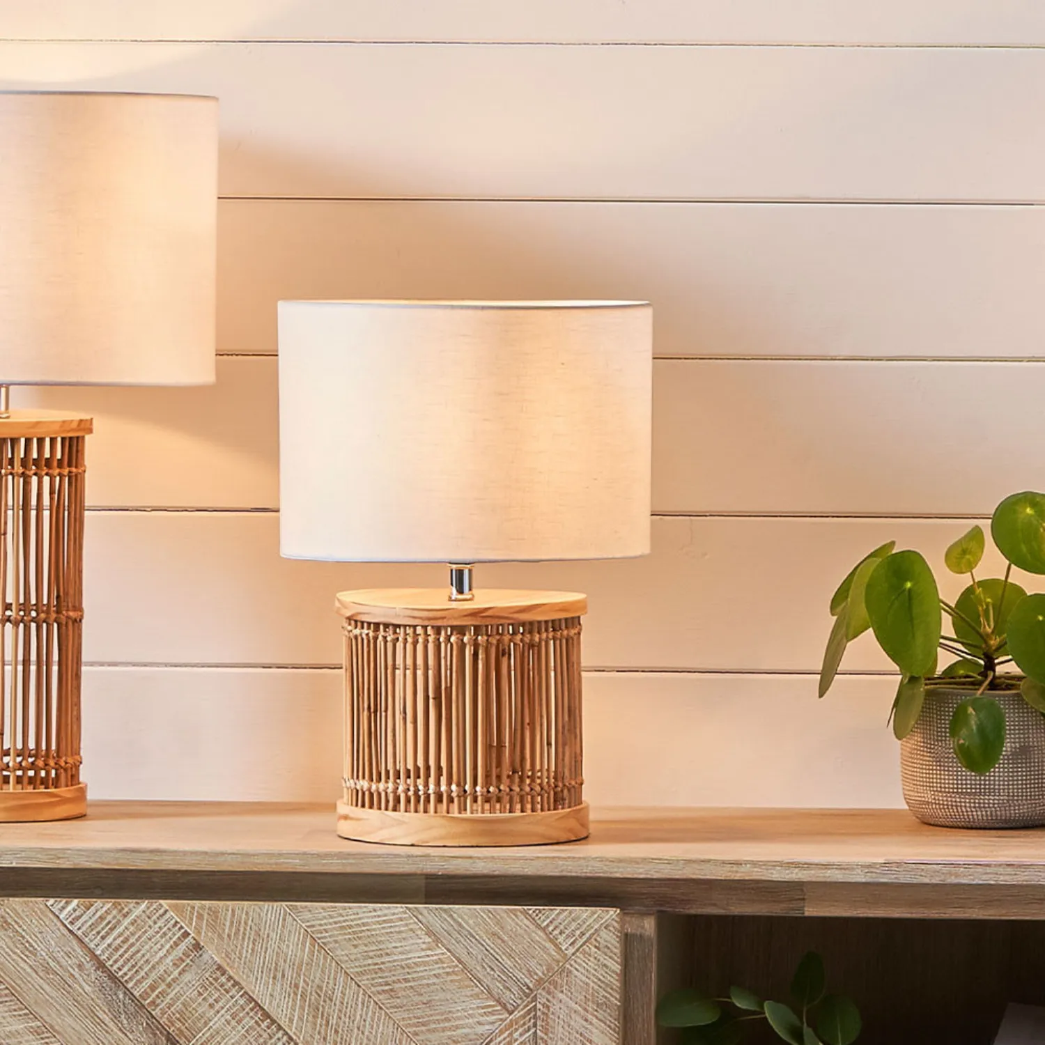 Natural Ribbed Small Table Desk Lamp with White Jute Shade